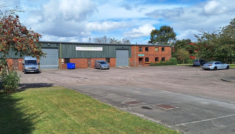 Lower Tuffley Ln, Gloucester to rent - Building Photo - Image 1 of 3