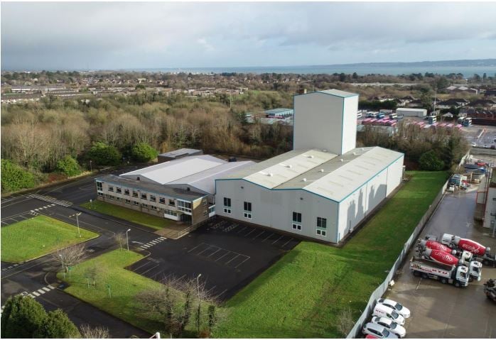 A Cloughfern Ave, Newtownabbey for sale - Primary Photo - Image 1 of 1