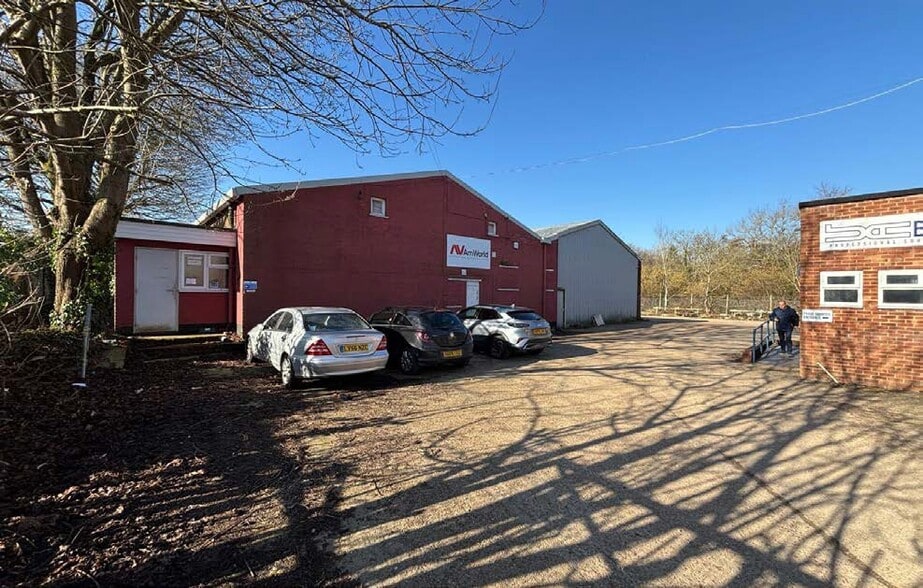 Wide Ln, Southampton to rent - Building Photo - Image 2 of 2