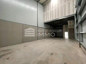 Light Industrial in Brie-Comte-Robert for sale Interior Photo- Image 2 of 5