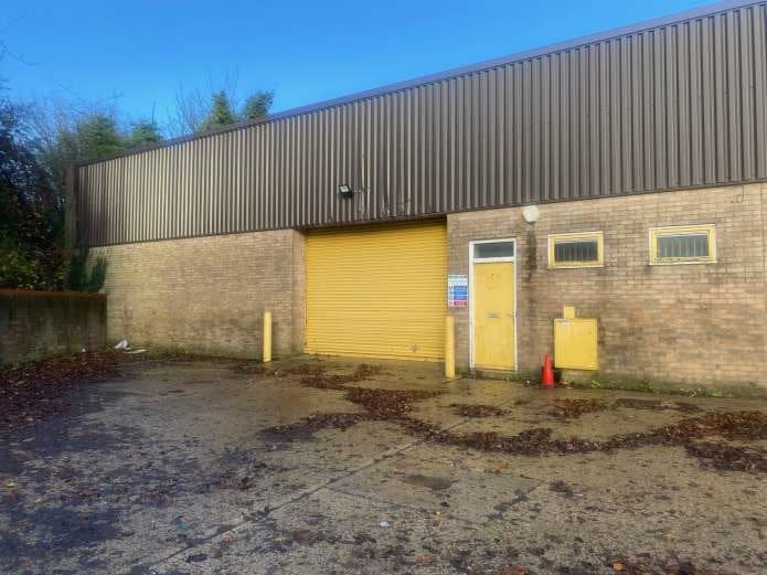 North Way, Andover to rent - Building Photo - Image 1 of 4