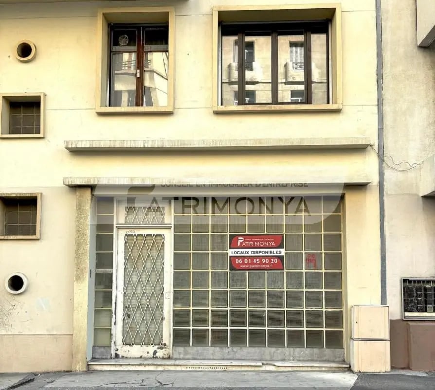 Retail in Marseille to rent Building Photo- Image 1 of 8