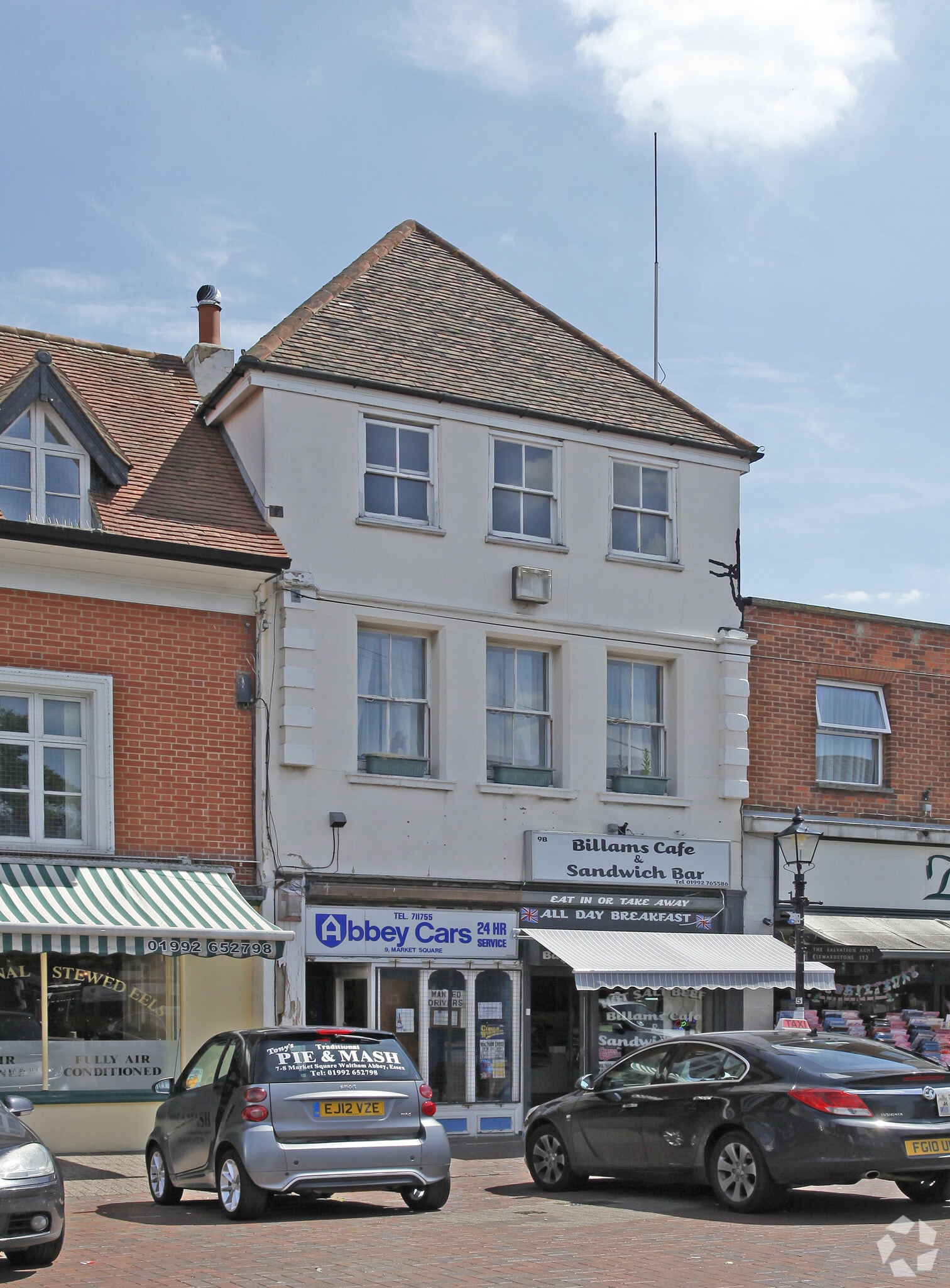 9-9B Market Sq, Waltham Abbey for sale Primary Photo- Image 1 of 7
