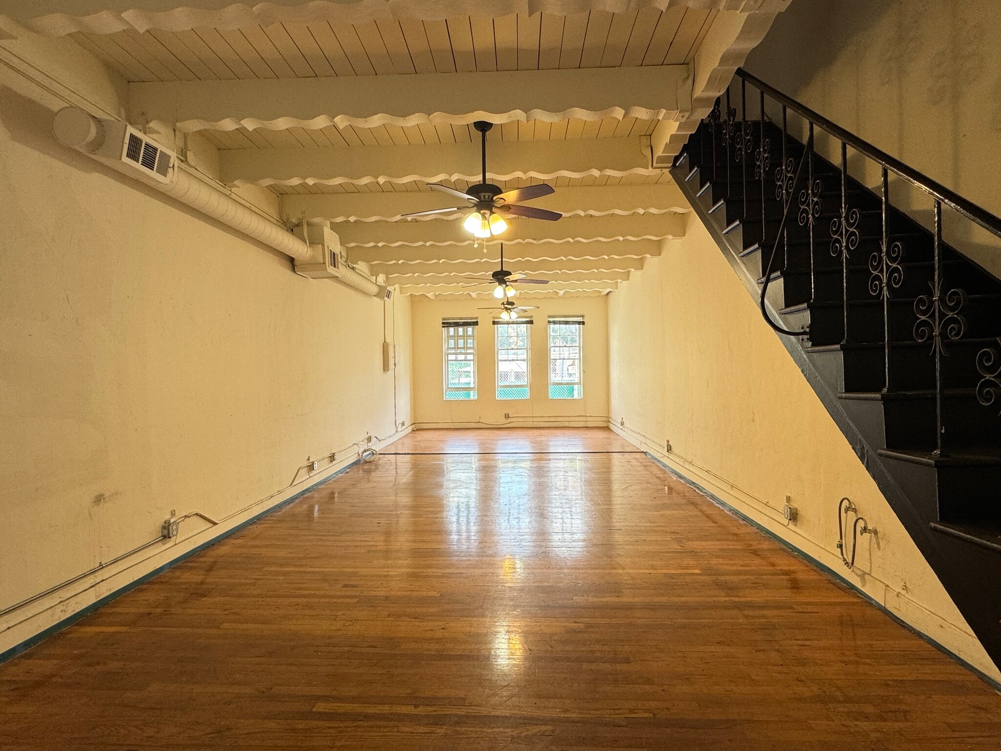 672 S La Fayette Park Pl, Los Angeles, CA to rent Building Photo- Image 1 of 17