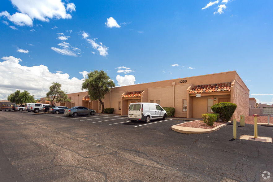 3200 S Dodge Blvd, Tucson, AZ for rent - Building Photo - Image 1 of 19