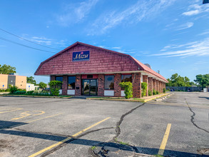 2140 W 21st St, Wichita, KS for sale Building Photo- Image 1 of 1