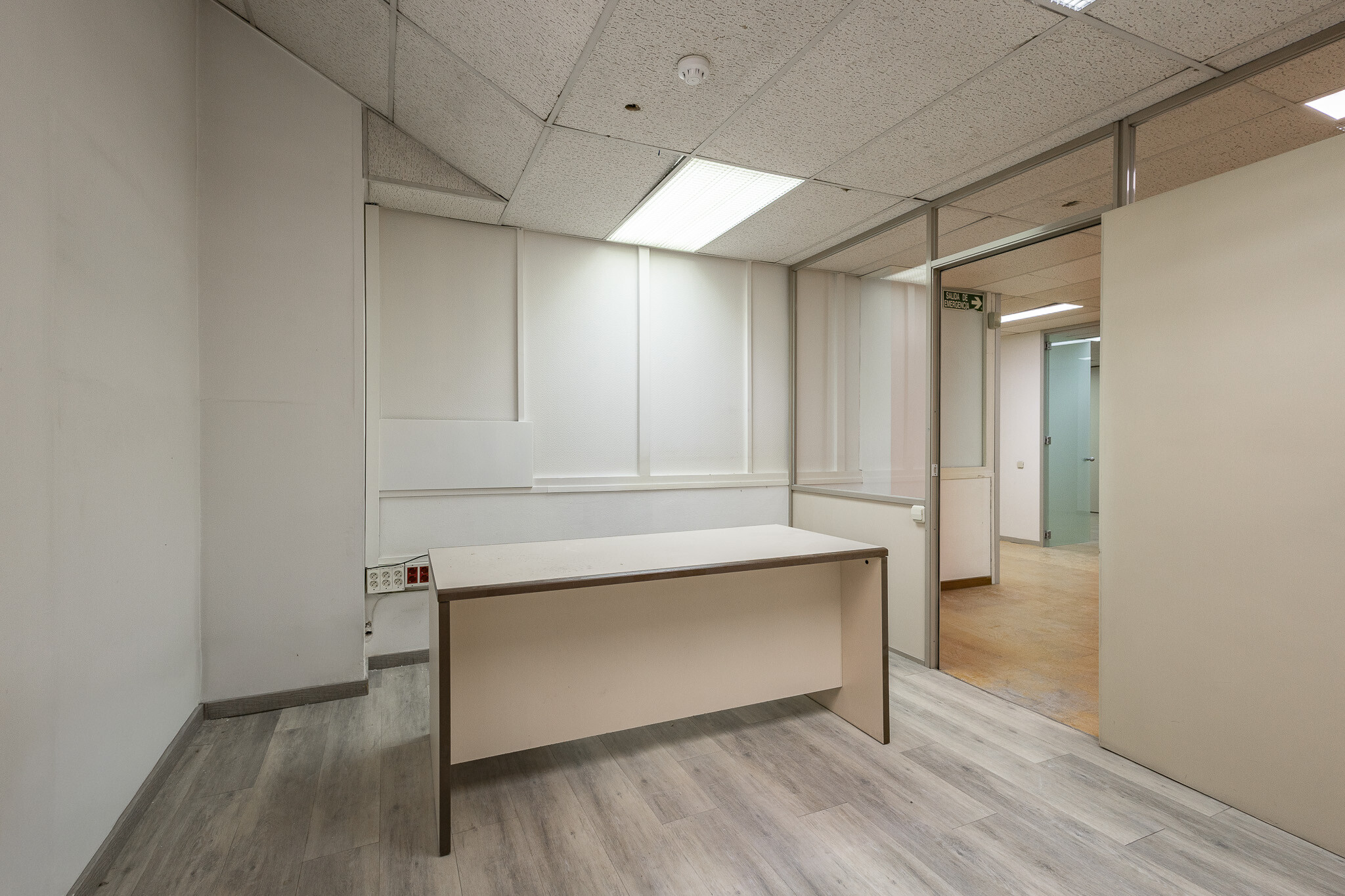 Retail in Barcelona, Barcelona to rent Interior Photo- Image 1 of 26