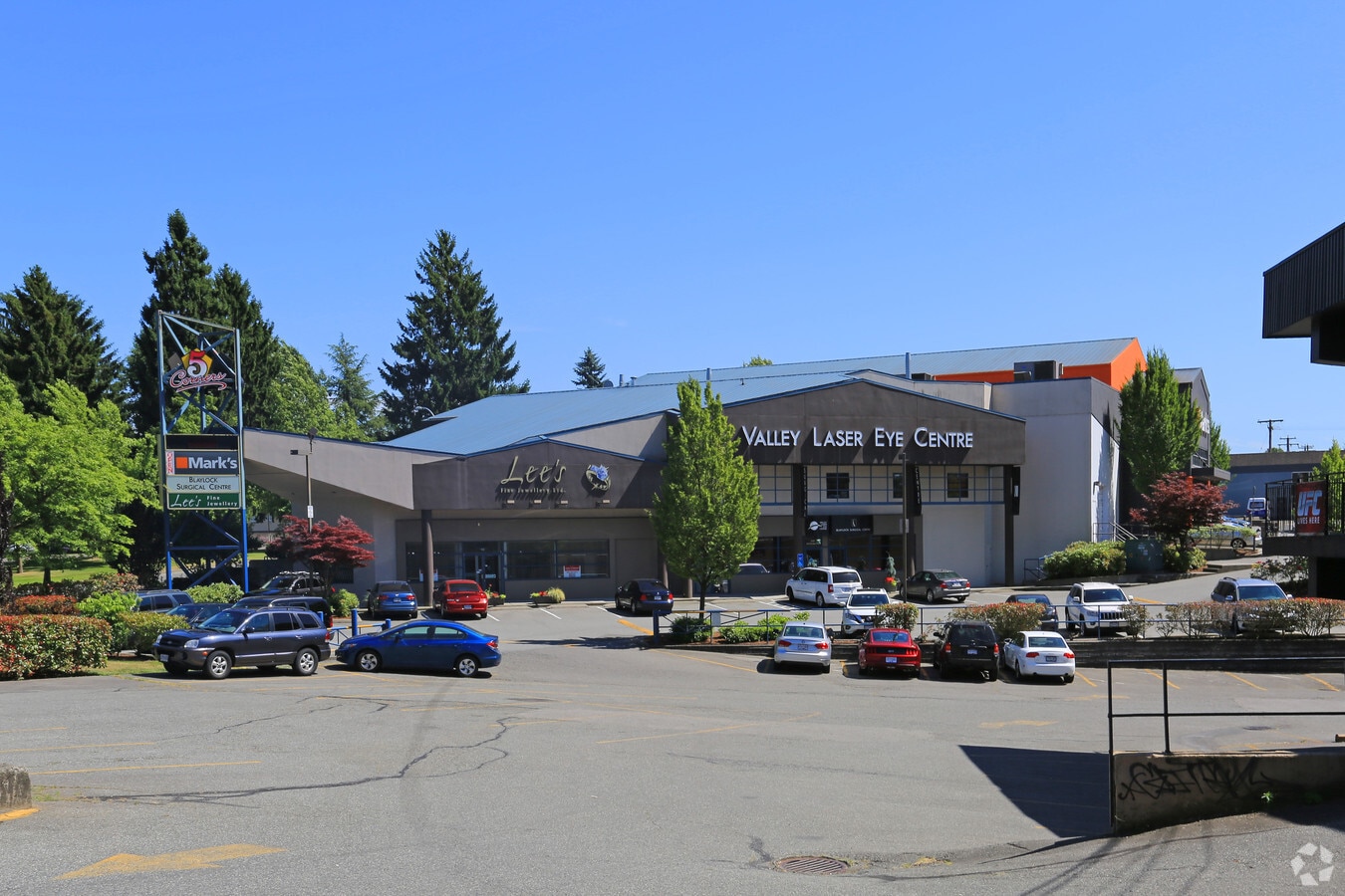 2545 McCallum Rd, Abbotsford V2S 3R1 UK