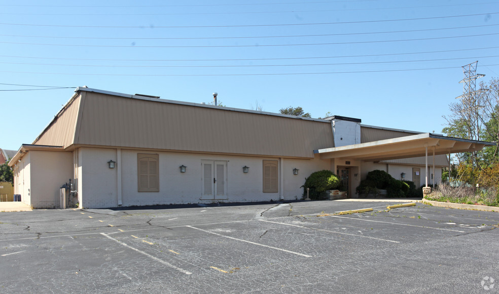 2001 N Church St, Greensboro, NC for sale - Primary Photo - Image 1 of 1