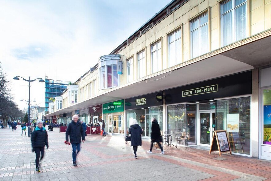 2-42 Palmerston Rd, Southsea to rent - Building Photo - Image 1 of 6