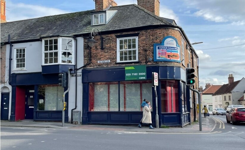 2-4 Newbegin, Hornsea for sale Primary Photo- Image 1 of 1