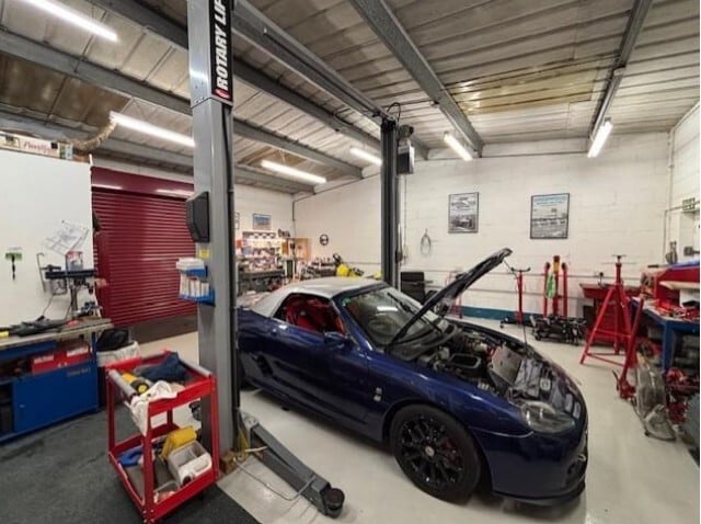 30 Huffwood Trading Estate, Partridge Green for sale - Interior Photo - Image 2 of 3