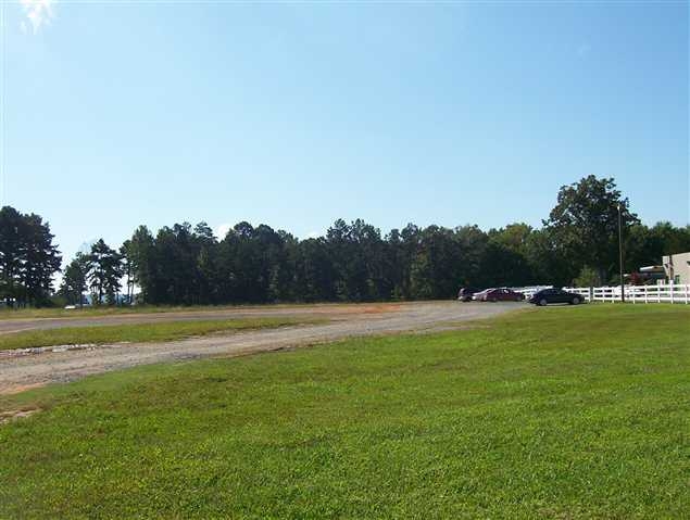 7635 Greers Ferry Rd, Greers Ferry, AR for sale - Primary Photo - Image 1 of 1