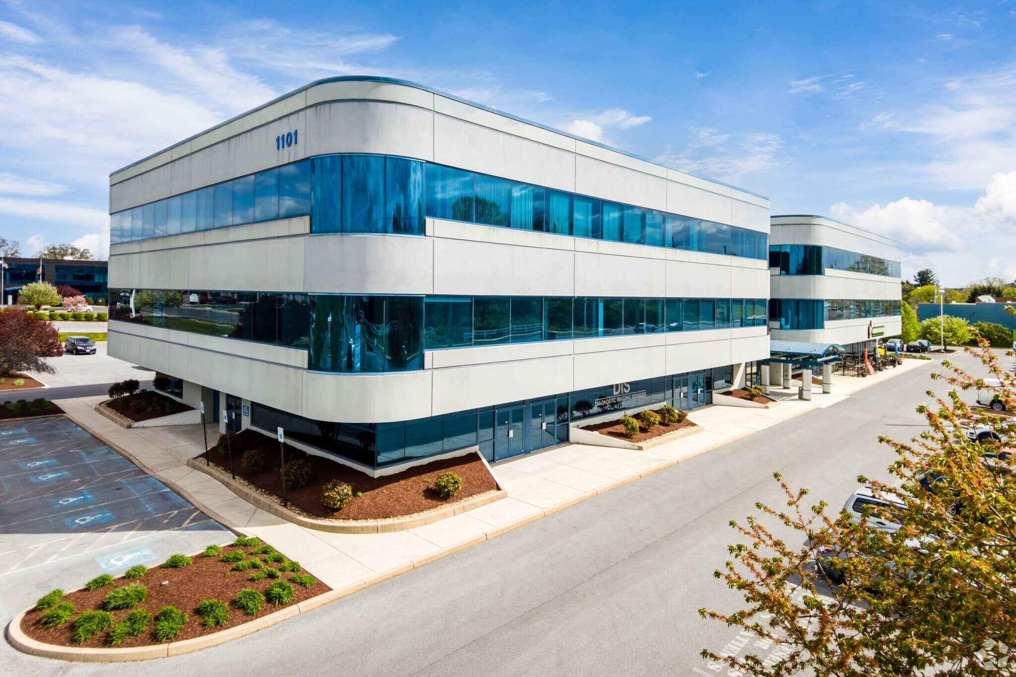 1101 Opal Ct, Hagerstown, MD for sale Primary Photo- Image 1 of 19