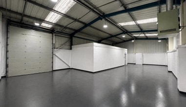 West Chirton North Industrial Estate, North Shields to rent Interior Photo- Image 1 of 4