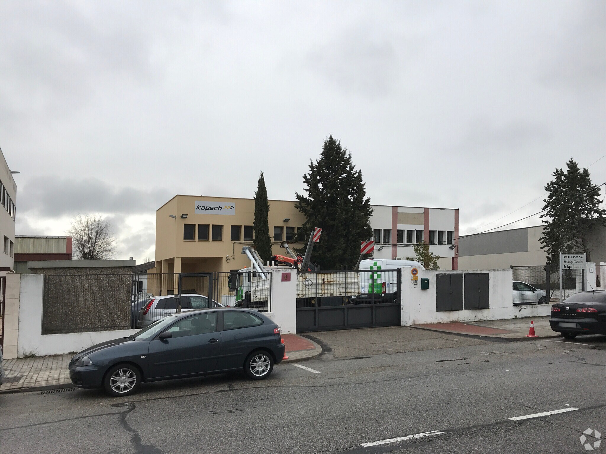 Industrial in Alcobendas, Madrid to rent Primary Photo- Image 1 of 3