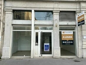 Retail in Lyon to rent Building Photo- Image 1 of 10