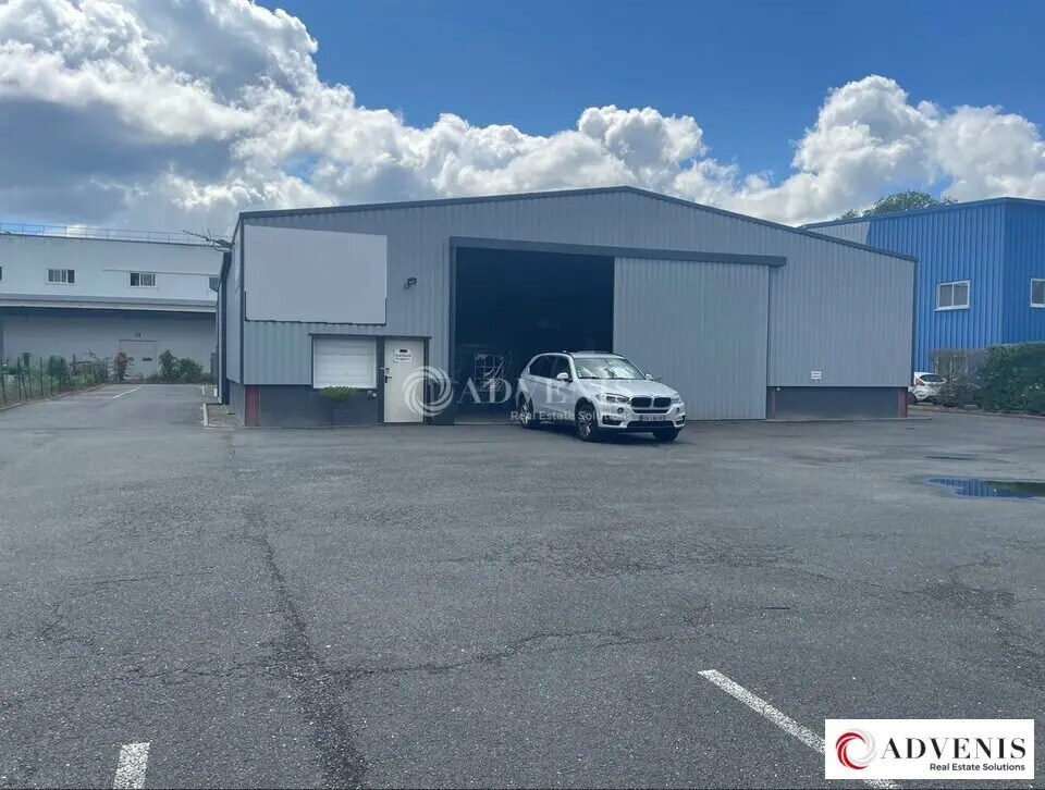 Light Industrial in Cestas to rent Building Photo- Image 1 of 5