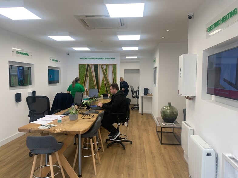 96 Atholl Rd, Pitlochry to rent - Building Photo - Image 3 of 5