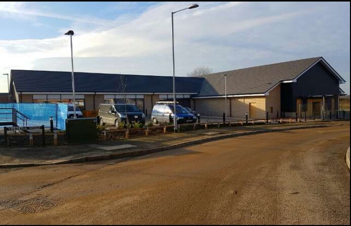 Dragonfly Ln, Norwich for sale Primary Photo- Image 1 of 1