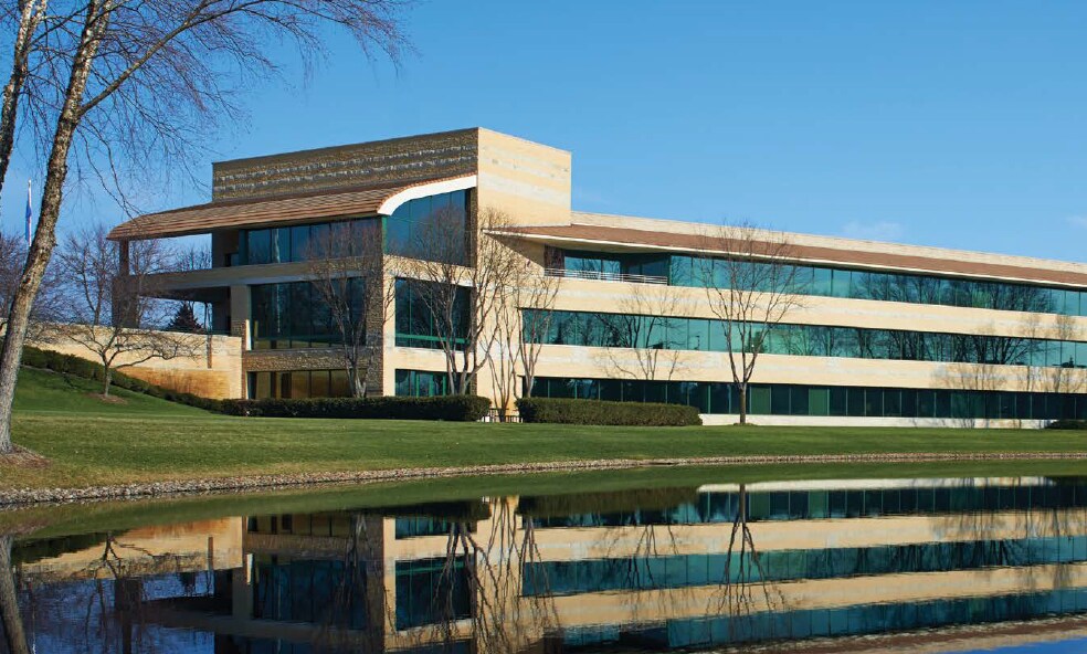 2700 Midwest Dr, Onalaska, WI for sale Building Photo- Image 1 of 1