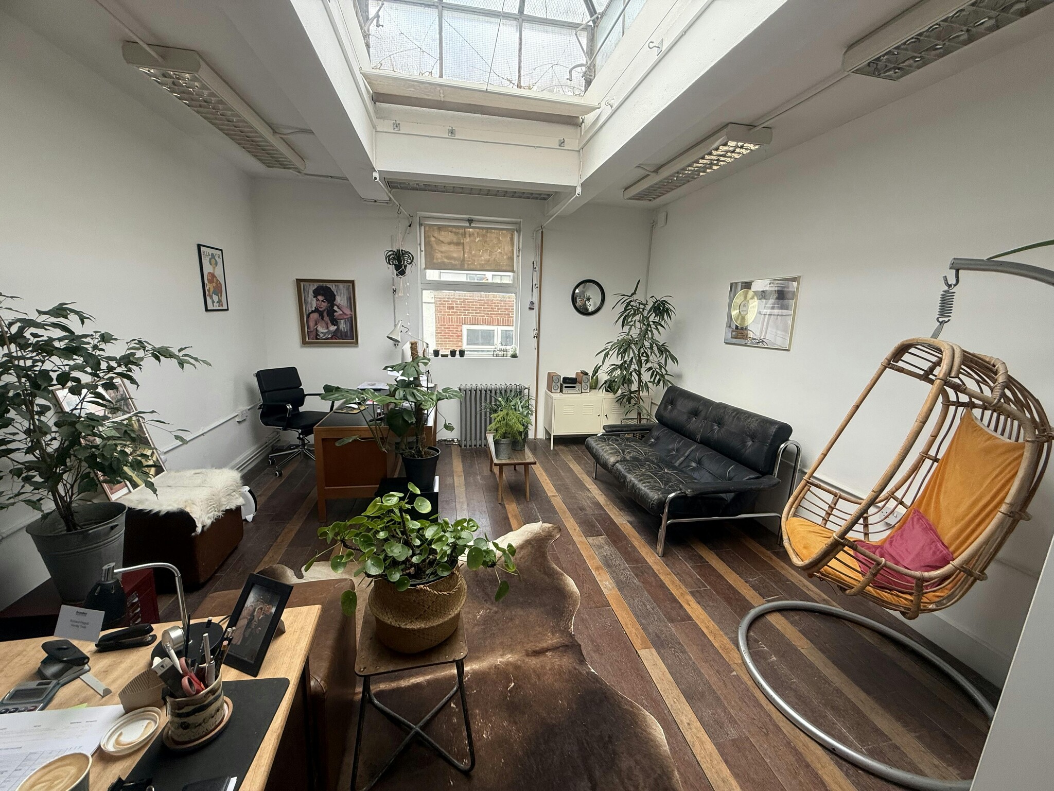 100 North Rd, Brighton to rent Interior Photo- Image 1 of 4