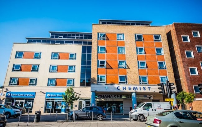 More details for 33 High St, Southall - Retail to Rent