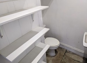 Broughton Poggs, Lechlade, Lechlade to rent Interior Photo- Image 2 of 4