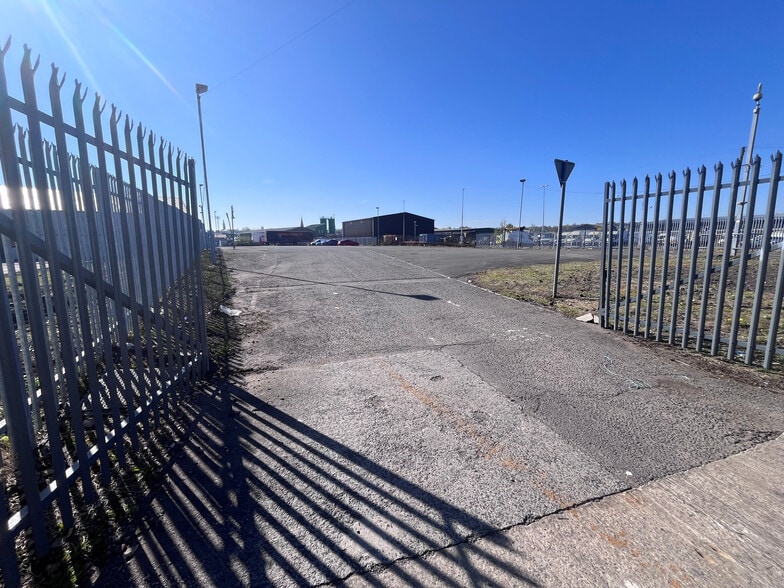 9 Clark St, Paisley to rent - Primary Photo - Image 1 of 4