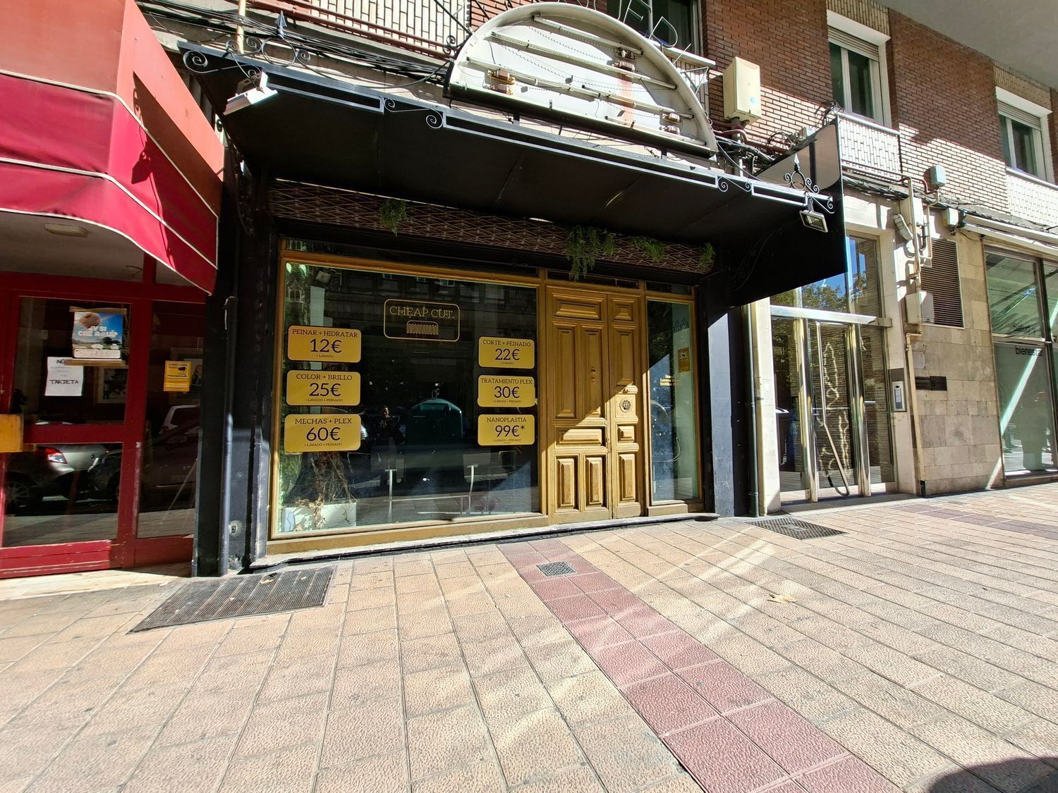 Calle Juan de Juni, 2, Valladolid, Valladolid to rent Building Photo- Image 1 of 32