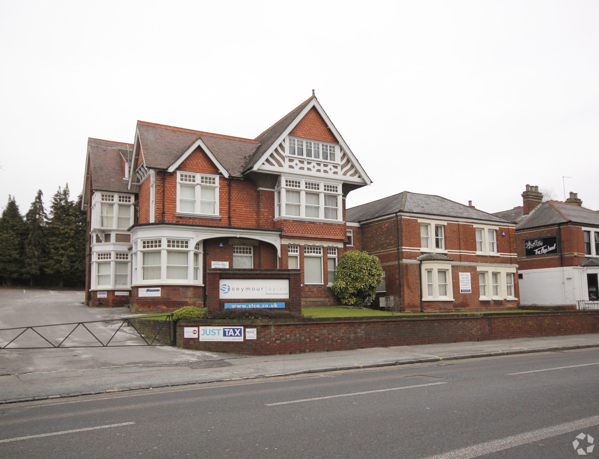 57-61 London Rd, High Wycombe for sale Primary Photo- Image 1 of 1