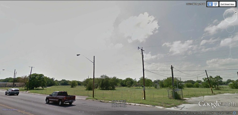 1035-1049 Old Hwy 90 W, San Antonio, TX for rent - Building Photo - Image 3 of 6