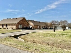 3641 Fall Creek Hwy, Granbury, TX to rent Building Photo- Image 2 of 10