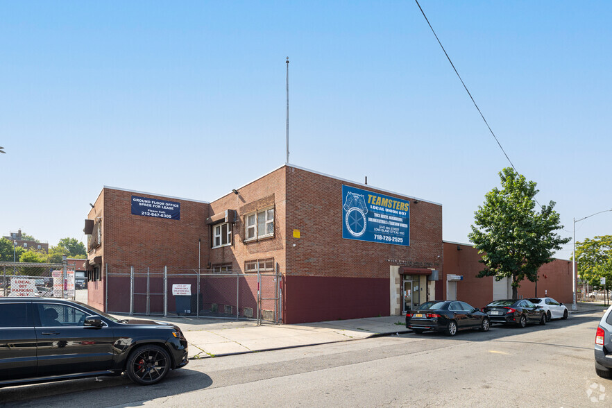 3243 49th St, Astoria, NY to rent - Building Photo - Image 2 of 23