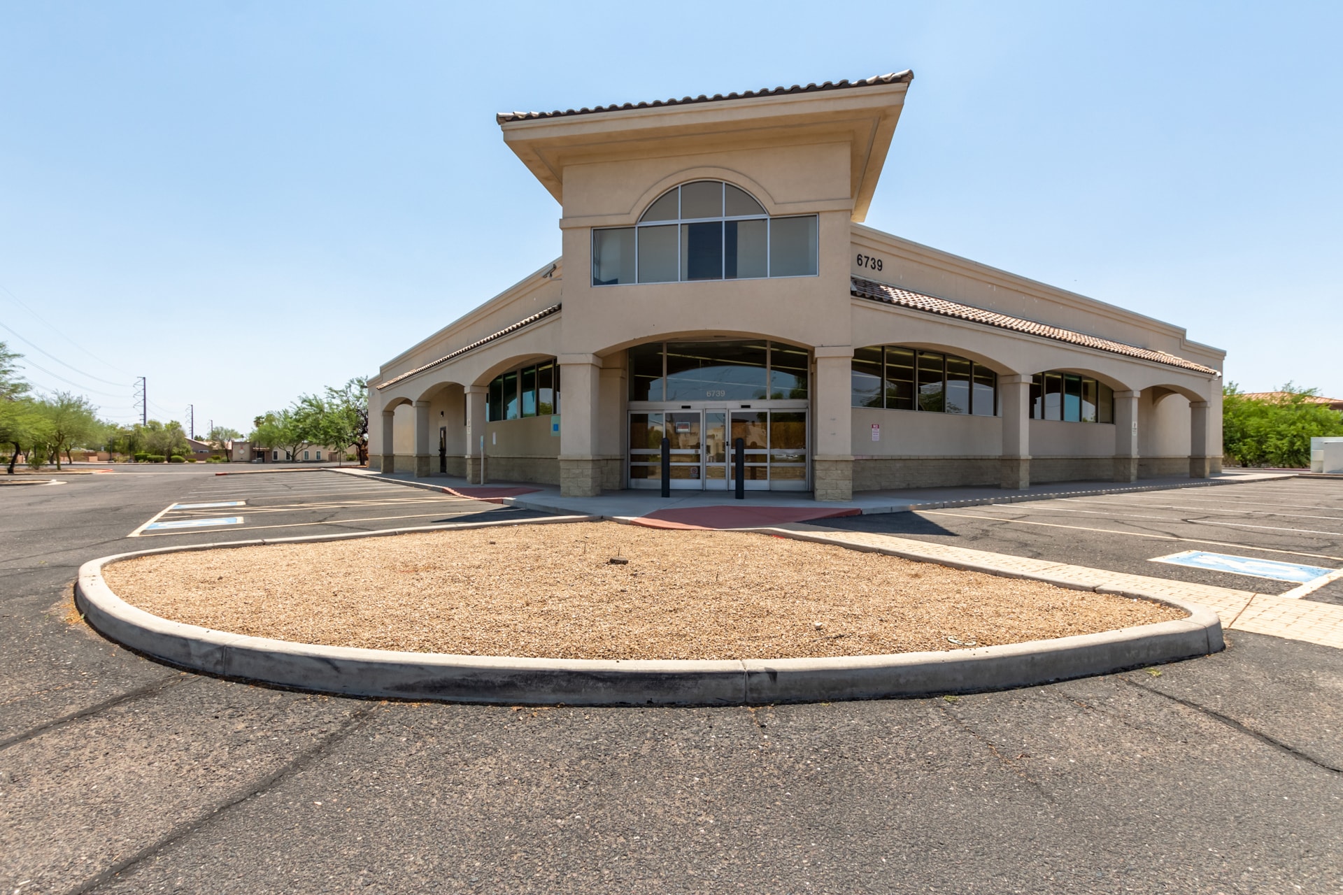 6739 W Cactus Rd, Peoria, AZ to rent Building Photo- Image 1 of 41