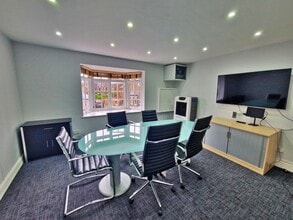 41-43 Church Rd, London to rent Interior Photo- Image 1 of 2