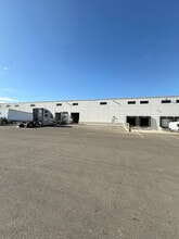 305 Miles Pky, Bartlett, IL to rent Interior Photo- Image 2 of 10