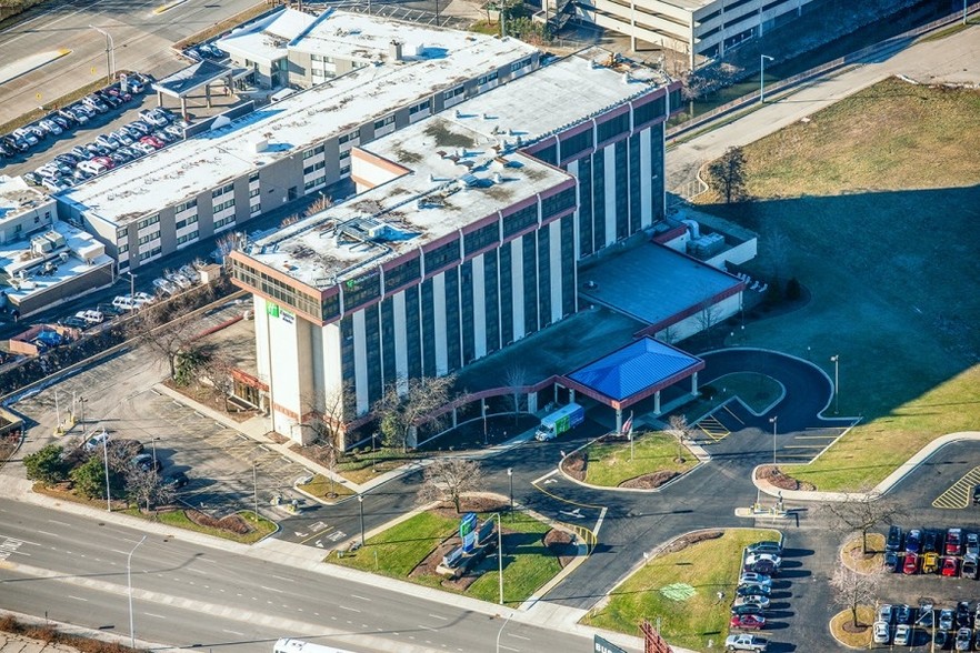 6600 Mannheim Rd, Rosemont, IL for sale - Aerial - Image 1 of 1