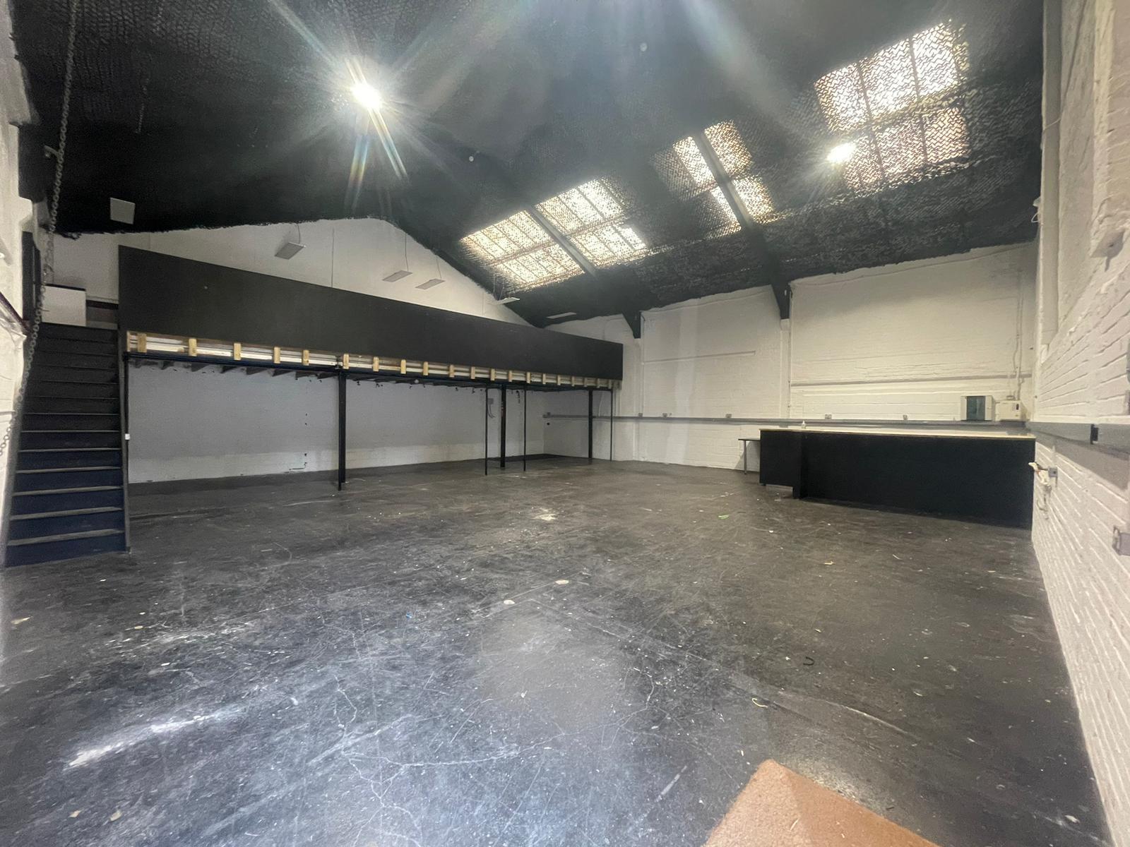 College Rd N, Aylesbury for sale Building Photo- Image 1 of 1