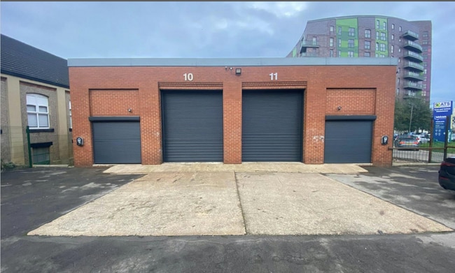 More details for 10-11 Cross Green Ln, Leeds - Industrial to Rent