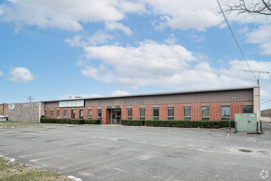 200 Central Ave, Farmingdale, NY for rent - Building Photo - Image 3 of 4