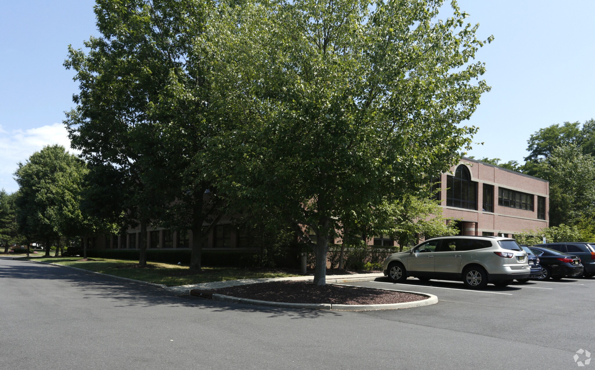 495 Iron Bridge Rd, Freehold, NJ for sale Primary Photo- Image 1 of 1