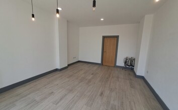 Eddystone Rd, Wadebridge for rent Interior Photo- Image 2 of 4