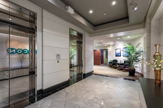 2525 Harrodsburg Rd, Lexington, KY to rent Matterport 3D Scan- Image 1 of 4