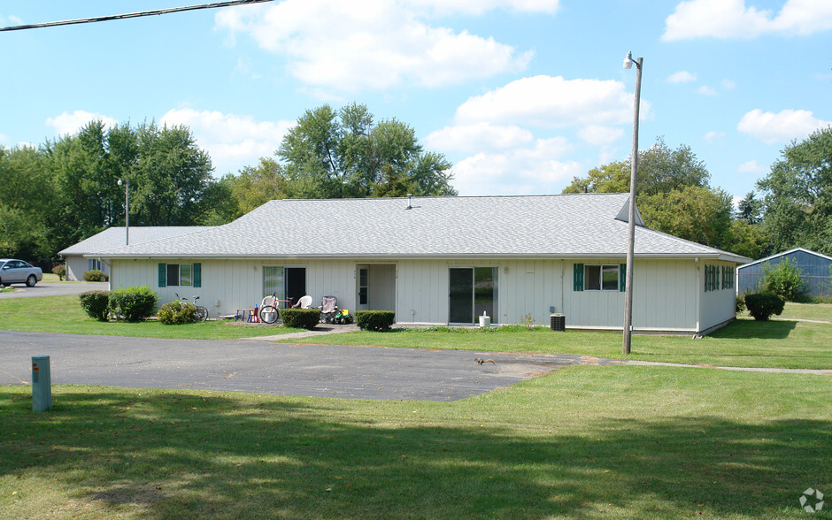 700-710 S Dewitt Dr, Dewitt, MI for sale - Primary Photo - Image 1 of 1