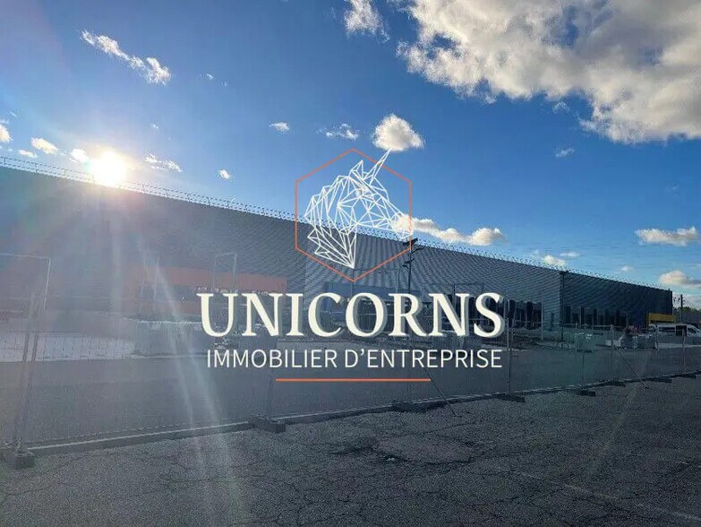 Industrial in Toulouse to rent - Building Photo - Image 3 of 4