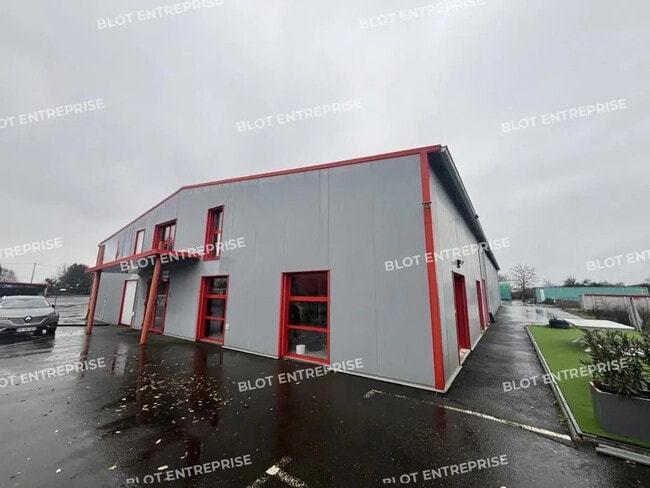 Location Local d'activités 1 014 m²