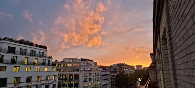 Location Bureaux 468 m²