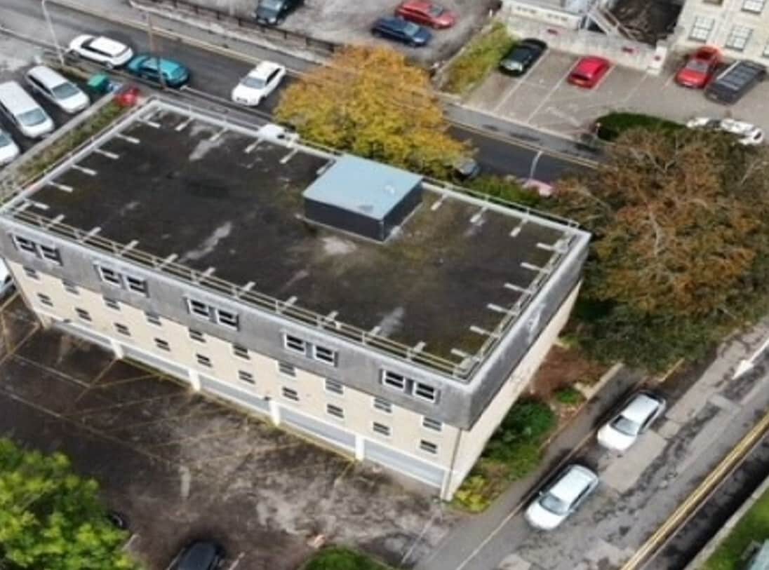 1-2 Gold Tops, Newport to rent Aerial- Image 1 of 2