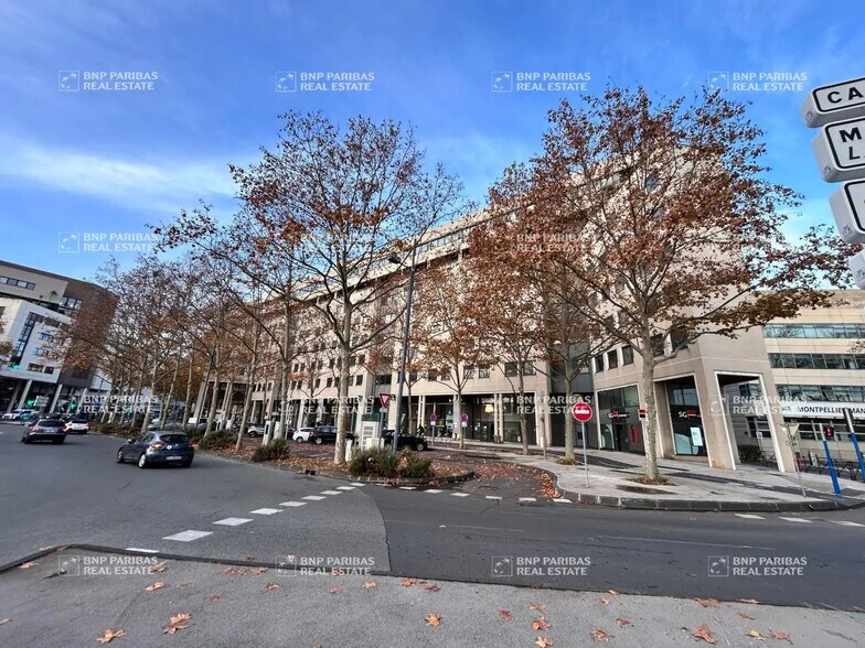 Office in Montpellier to rent - Primary Photo - Image 2 of 12